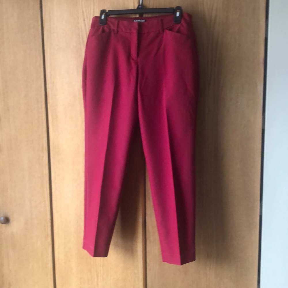 Soft, sateen ankle pants